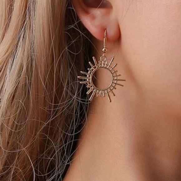 Nikkiwallflower Jewelry - *Mimi* Sunburst Earrings